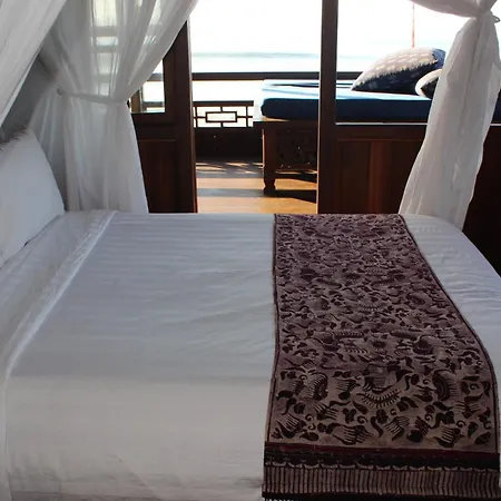Jasri Bay Hideaway Hotel Room photo